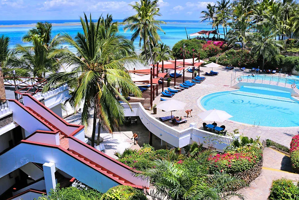 Voyager-Beach-Resort_Activity-pool