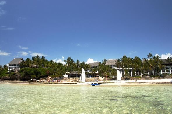 voyager beach hotel